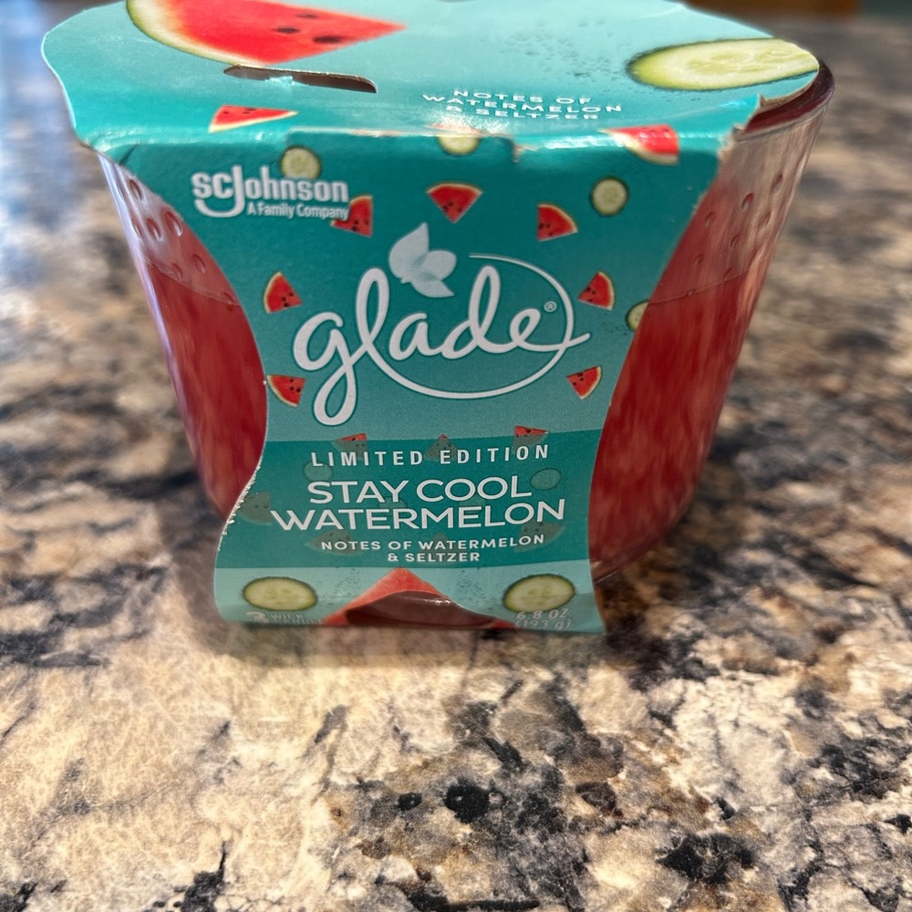 Glade‎ Stay Cool Watermelon Scented Candle Limited Edition